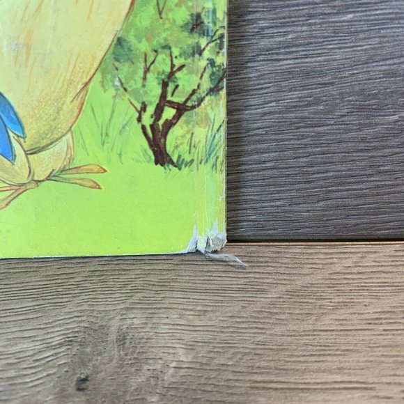 Golden Book Walt Disney Winnie-the-Pooh A Tight Squeeze 1971 A.A. Milne Vintage - Picture 3 of 9